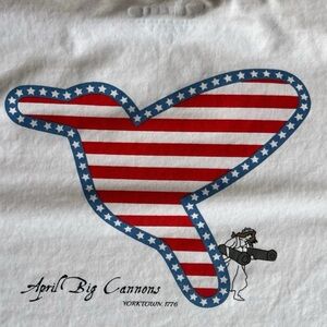 Birddogs Men’s Medium April Big Cannons 1776 Short Sleeve T-Shirt White